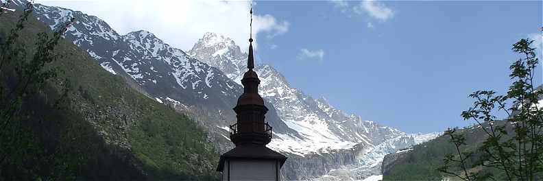 L'glise d'Argentires, l'Aiguille du Chardonnet et le Glacier d'Argentires  droite