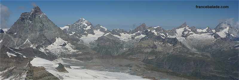 De gauche  droite: le Matterhorn (Cervin), la Dent Blanche (4357m), l'Obergabelhorn (4063m), le Zinalrothorn (4223m) et le Weisshorn (4512m)