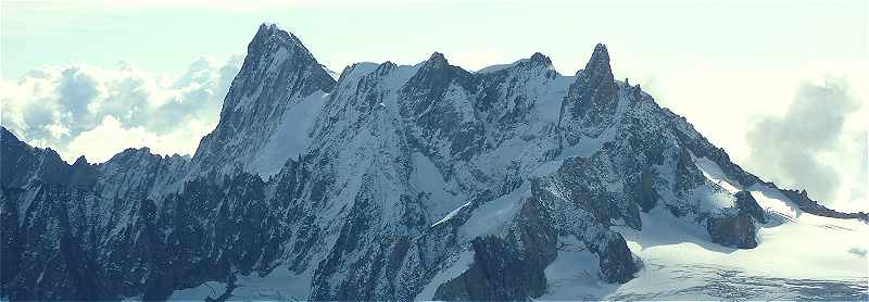 Les Grandes Jorasses et la Dent du Gant