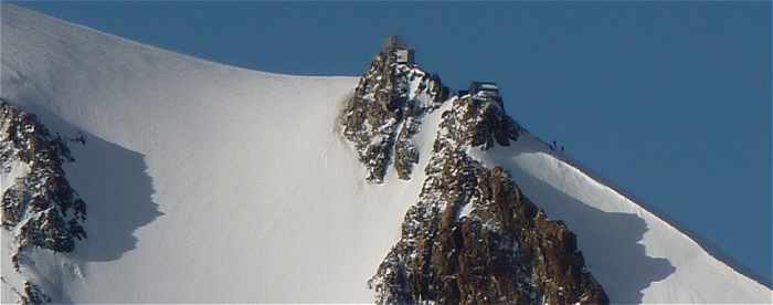 Le Refuge Vallot au pied de l'arte sommitale du Mont Blanc