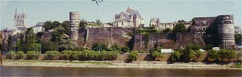 Panorama sur le chteau d'Angers