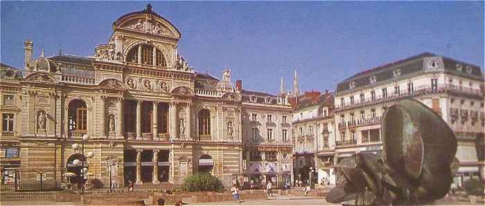 Place du Ralliement, le Thatre