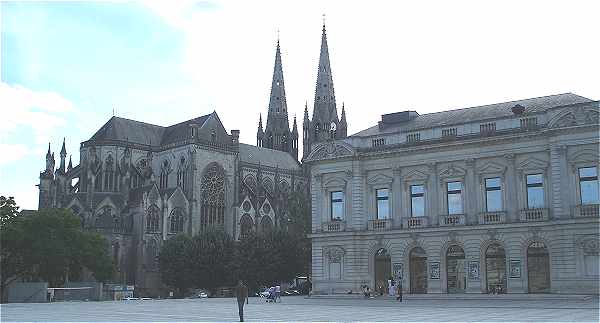 Vue de la place Travot à Cholet