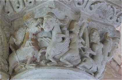 Chapiteau de l'église Notre-Dame de Cunault