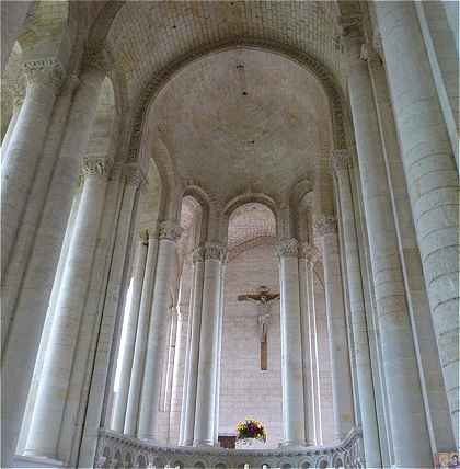 Choeur et abside de l'glise de Cunault