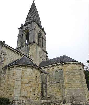 Chevet, absidiole et clocher de l'glise Saint Eusbe  Gennes