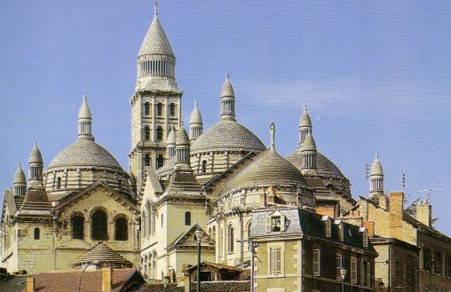 http://www.francebalade.com/aquitaine/perigueuxcathedrale.jpg