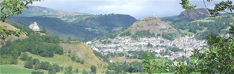 Vue panoramique sur la ville de Murat