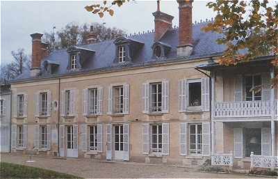 Manoir de Frapesle o a rsid Balzac