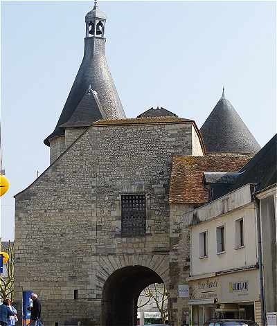 Porte  Issoudun