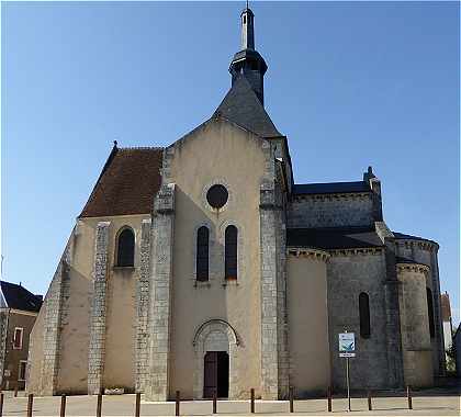 Eglise abbatiale Saint Pierre  Mobecq