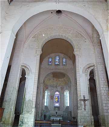 Croise, choeur et abside de l'glise abbatiale Saint Pierre  Mobecq