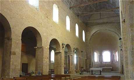 Intrieur de l'glise Saint Benoit  Saint Benoit du Sault