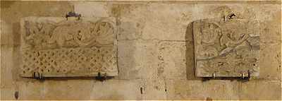 Pierres sculptes de l'poque Carolingienne dans la crypte de l'glise Saint Marcel