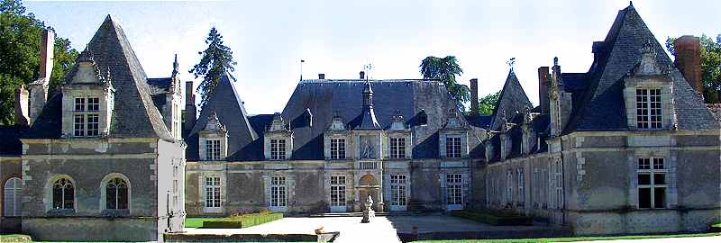 Chateau de Villesavin