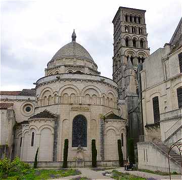 Chevet de la cathdrale Saint Pierre d'Angoulme