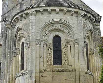 Chevet de l'glise Saint Pierre d'Aulnay