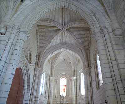 Intrieur Gothique de l'glise Saint Quentin de Chermignac