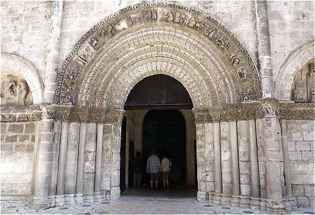 Portail de l'glise Saint Lger  Cognac