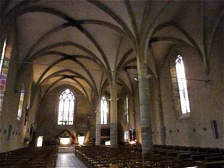 Intrieur de l'glise Saint Maxime de Confolens