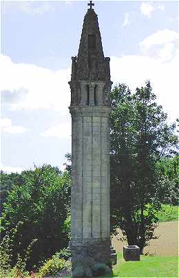 Lanterne des Morts  Fenioux