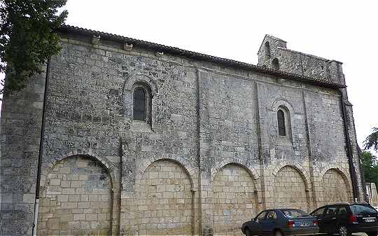 Eglise Saint Pierre de Feuillade