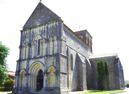 Eglise Saint Martin de Montpellier de Mdillan