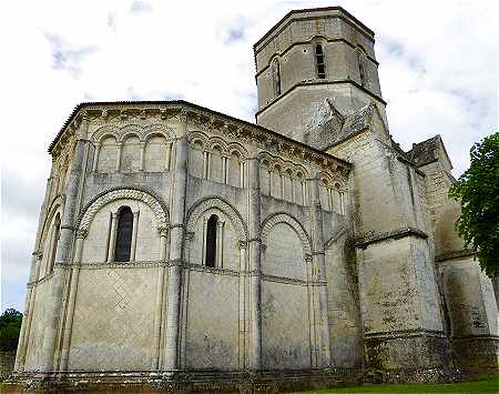 Chevet de l'glise Saint Trojan de Rtaud