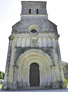 Faade de l'glise Notre-Dame de Rioux