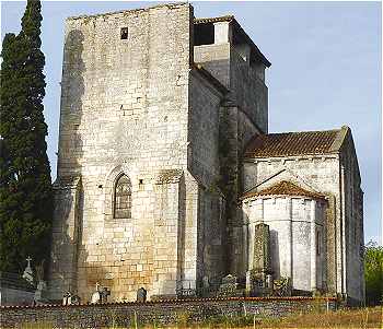 Chevet plat et bras Nord du transept de lglise Saint Cybard de Rivires