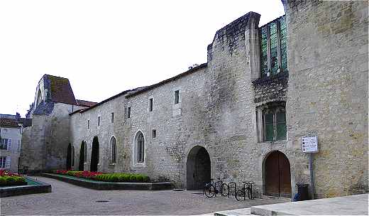 Monastre des Jacobins  Saintes