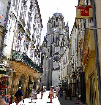 Rue pitonne  Saintes