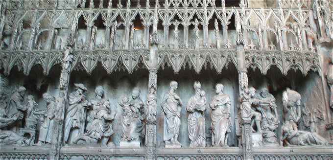 Partie de la cloture du choeur de la Cathdrale de Chartres