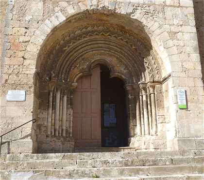 Portail Sud de l'église Saint Valérien à Châteaudun
