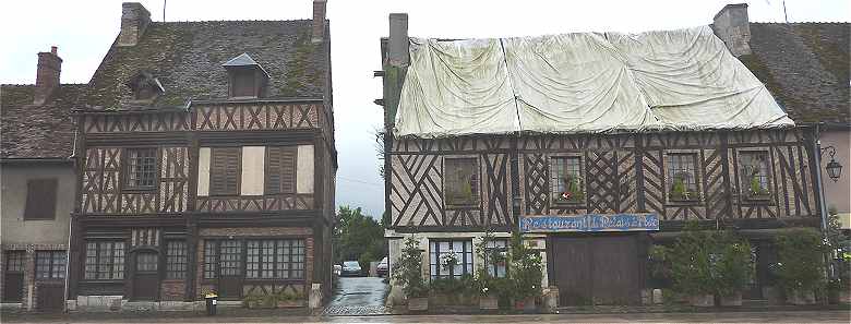 Maisons  pans de bois  Dangeau