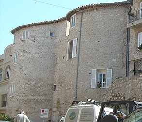 Antibes: le Portail de l'Orme