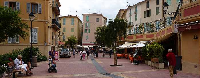 Menton: Quai Bonaparte