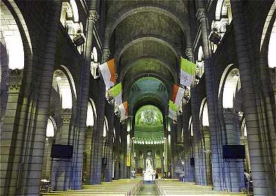 Monaco: intrieur de la Cathdrale