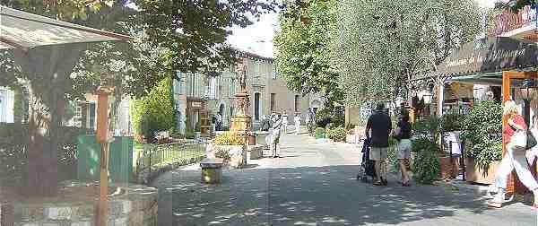 Mougins: la Place