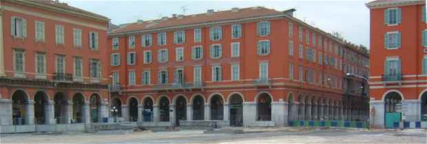 Nice : la rue Mass�na