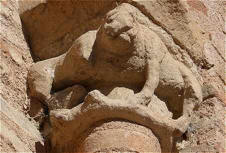 Sculpture d'un chapiteau du chevet de l'glise San Juan d'Alba de Tormes