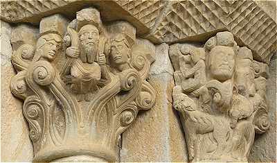 Sculptures de deux chapiteaux du Portail de l'glise Saint Martin d'Artaiz