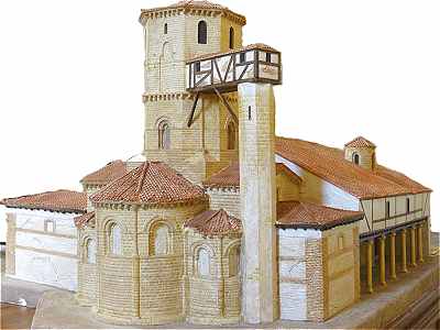 Maquette reproduisant l'tat de l'glise Romane Saint Martin de Fromista avant les travaux de la fin du XIXme sicle