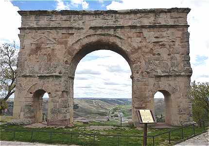 Arc de Triomphe Romain  Medinaceli