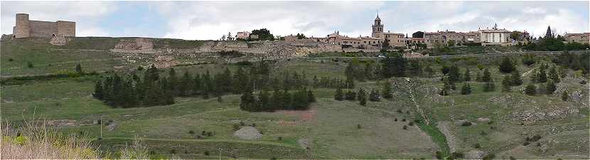 Panorama sur Medinaceli avec le chteau-fort et la ville