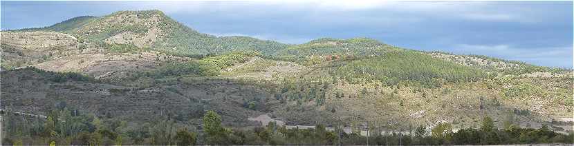 Panorama sur la valle du Salazar prs de Navascus
