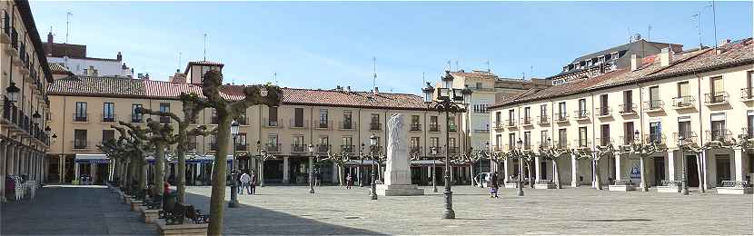 Autre vue de la Plaza Mayor  Palencia