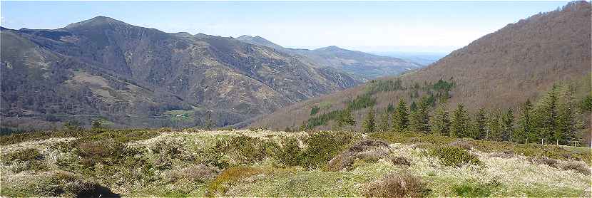 Panorama autour du Col de Roncevaux en direction de la France