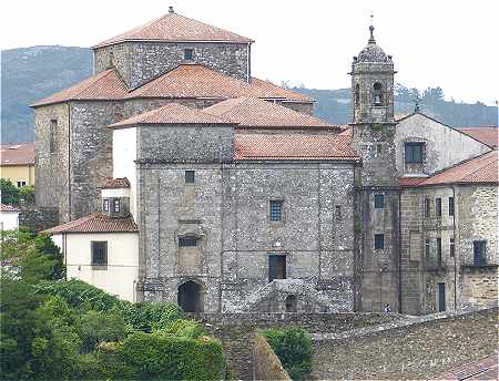 Le Couvent de Belvis  Saint Jacques de Compostelle