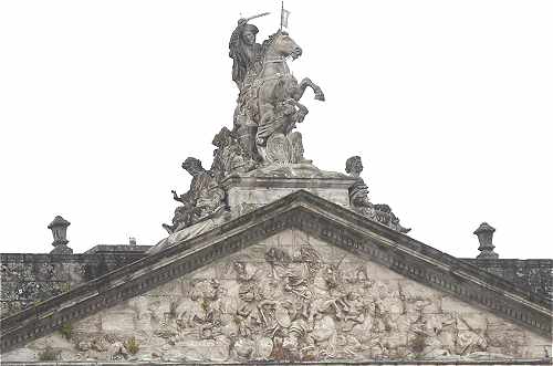 Fronton du Palais de Rajoy à Saint Jacques de Compostelle